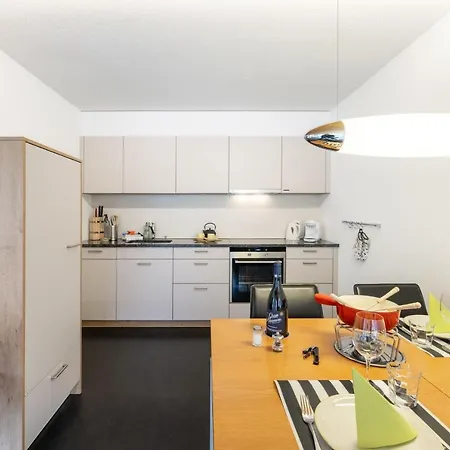 Brentsch A11 سكول